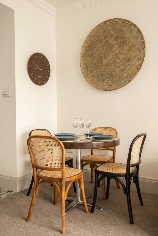 Beautiful, Central, 3 Min Walk From Beach, 2 King Doubles Hove Exteriér fotografie