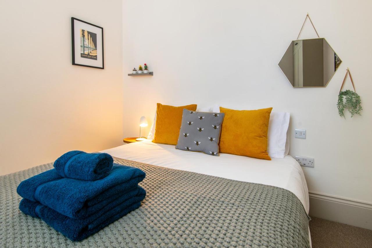 Beautiful, Central, 3 Min Walk From Beach, 2 King Doubles Hove Exteriér fotografie