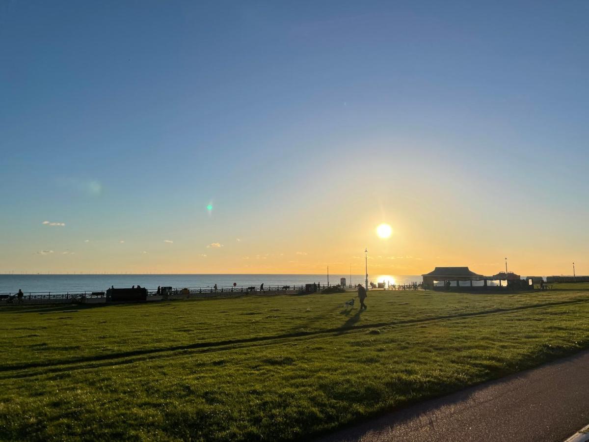 Beautiful, Central, 3 Min Walk From Beach, 2 King Doubles Hove Exteriér fotografie